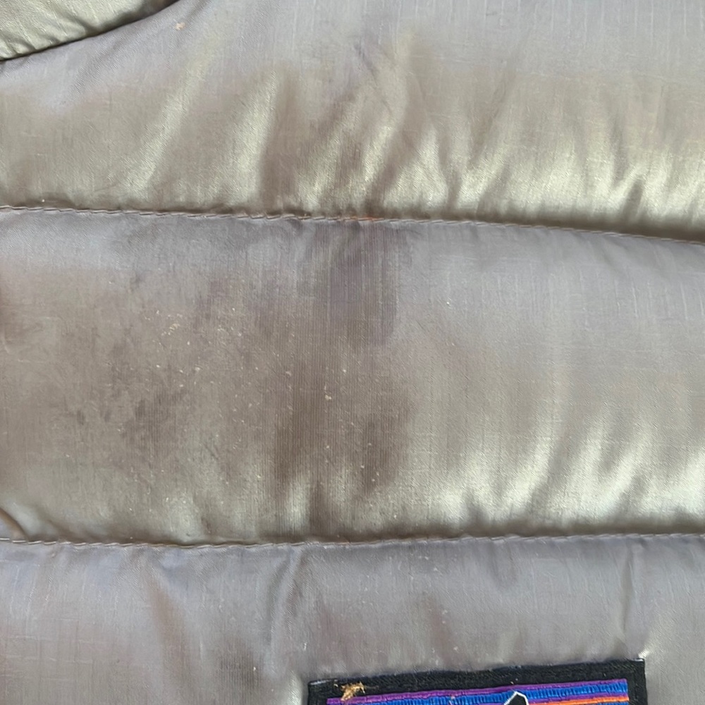 Men’s Patagonia puffer best - Picture 2 of 6